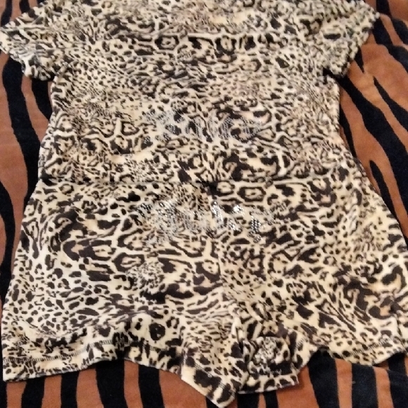 Juicy Couture Animal Print Hooded Romper - Picture 10 of 11